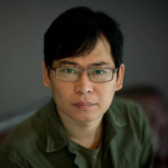 从麻辣教师到资深奶爸 他说救救孩子也救救家长