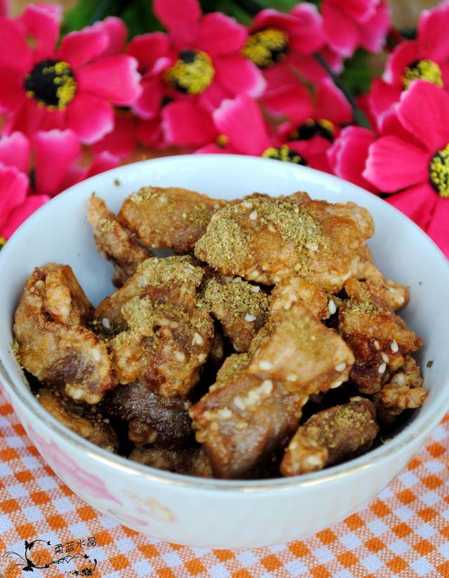 比羊肉串还好吃的芝麻羊肉，外酥内软停不了嘴，以后告别烧烤在家吃了