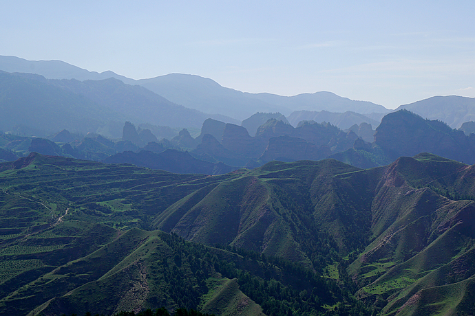 在<a href='http://travel.sina.com.cn/qinghai-lvyou/?from=b-keyword' target='_blank'>青海</a>,浊浪滔天的黄河也可以如此清澈美丽