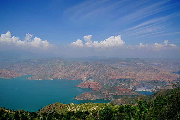 在<a href='http://travel.sina.com.cn/qinghai-lvyou/?from=b-keyword' target='_blank'>青海</a>,浊浪滔天的黄河也可以如此清澈美丽
