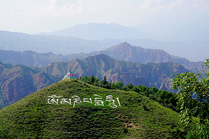 在<a href='http://travel.sina.com.cn/qinghai-lvyou/?from=b-keyword' target='_blank'>青海</a>,浊浪滔天的黄河也可以如此清澈美丽
